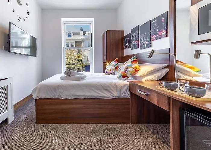 205 Earls Court Rooms Londra